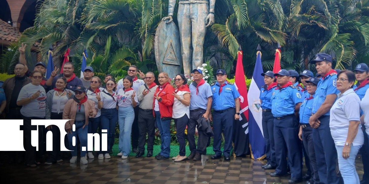 Foto: Homenaje a Rigoberto López Pérez en León / TN8