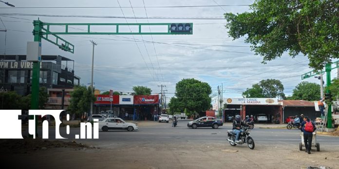 Foto: Semáforos en el Cruce del Muerte del barrio Carlos Marx, Managua / TN8 Foto: Semáforos en el Cruce del Muerte del barrio Carlos Marx, Managua / TN8