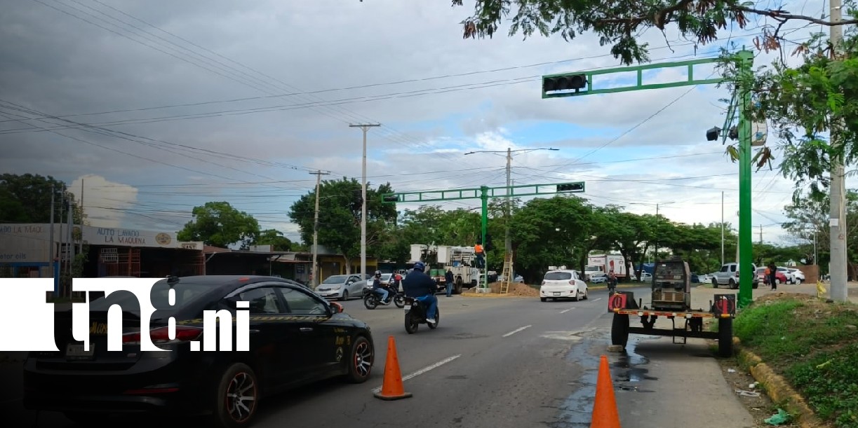 Foto: Semáforos en el Cruce del Muerte del barrio Carlos Marx, Managua / TN8