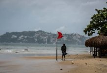 Huracán Polo avanza hacia Baja California Sur con lluvias torrenciales y vientos de hasta 240 km/h
