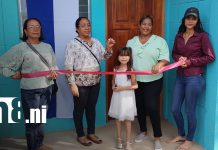 Foto: Entre lágrimas de alegría, familias de Nandaime cumplen el sueño de tener casa propia/TN8