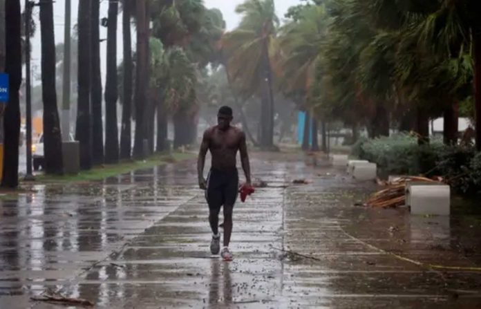 Foto: Simón amenaza al Pacífico mexicano con lluvias extraordinarias/Cortesía Foto: Simón amenaza al Pacífico mexicano con lluvias extraordinarias/Cortesía