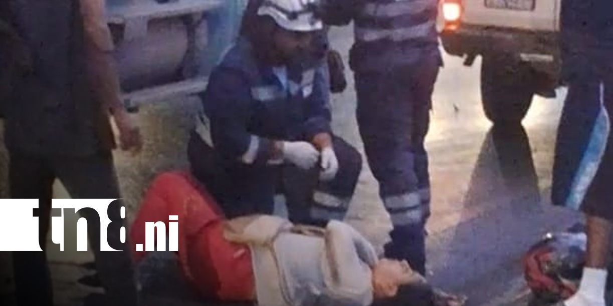 Foto: Dos personas lesionadas tras accidente de motocicleta en Dolores, Carazo/TN8