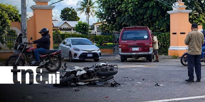 Foto: Dos motociclistas lesionados tras triple colisión en Carazo/TN8 Foto: Dos motociclistas lesionados tras triple colisión en Carazo/TN8