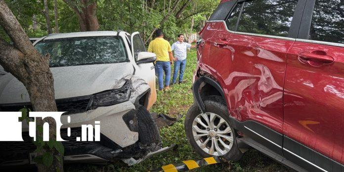 1 Foto: Triple colisión en el puente Santa Rita deja cuantiosos daños materiales en Chontales/TN8