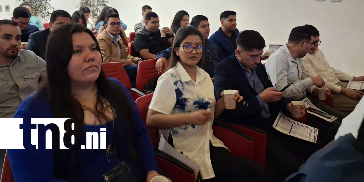 Foto: Médicos intercambian experiencias y conocimientos/TN8