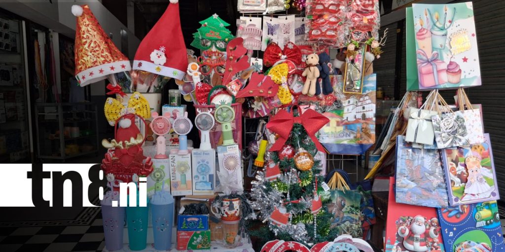 Foto: Mercado Oriental ofrece ropa, juguetes y adornos/Tn8