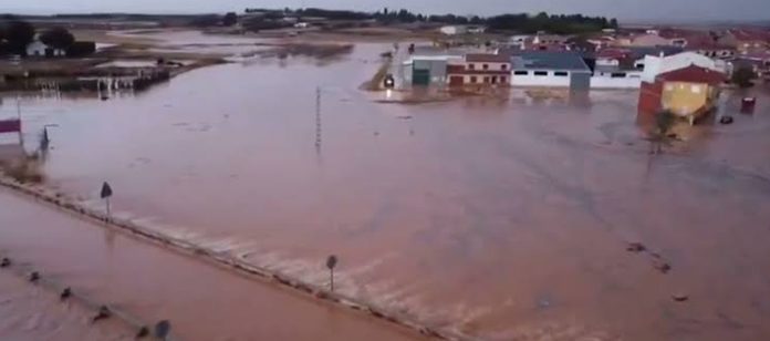 Foto: Inundación mortal golpea España/Cortesía Foto: Inundación mortal golpea España/Cortesía