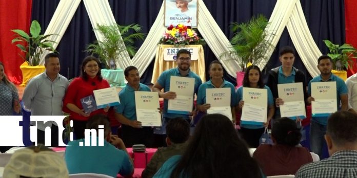 1 Foto:Docentes de Matagalpa transforman las aulas con innovación/TN8