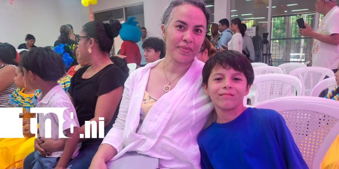 foto: Casa de Cultura Bayardo Ortiz celebra su tercer aniversario junto al Payaso Pipo/tn8 foto: Casa de Cultura Bayardo Ortiz celebra su tercer aniversario junto al Payaso Pipo/tn8