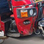 Mujer resulta lesionada tras colisión entre mototaxi y camión en Dolores, Carazo Foto: Mujer resulta lesionada tras colisión entre mototaxi y camión en Dolores, Carazo/TN8