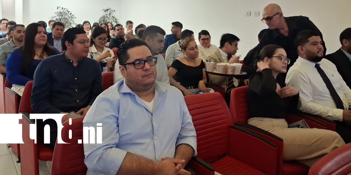 Foto: Médicos intercambian experiencias y conocimientos/TN8