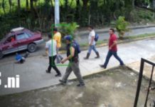 Motociclista choca de frente contra un taxi en una calle de San Ramón, Matagalpa
