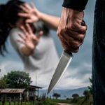 Foto: Mujer recibe puñalada durante asalto en Hatillo/Cortesía