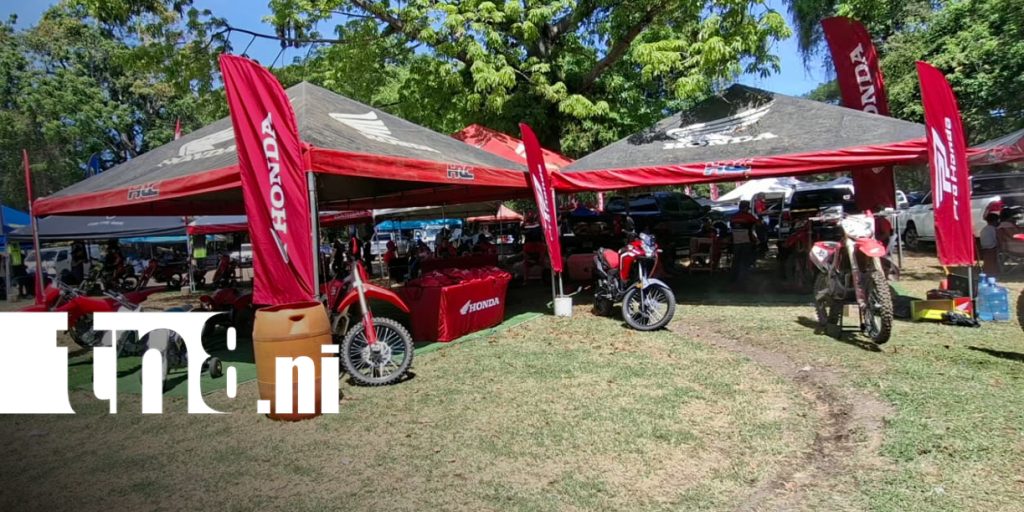 Foto: Honda - Enimosa presente en el Campeonato Nacional de Motocross en Granada/TN8