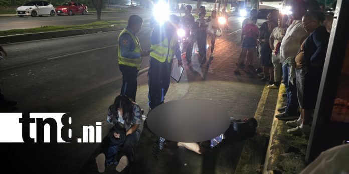 2 Motorizado y acompañante resultan gravemente heridos tras accidente en Managua