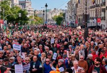 Miles de personas se manifiestan en Madrid para defender las pensiones públicas foto: Protestas en Madrid reclaman pensiones dignas frente al aumento de los precios/cortesía