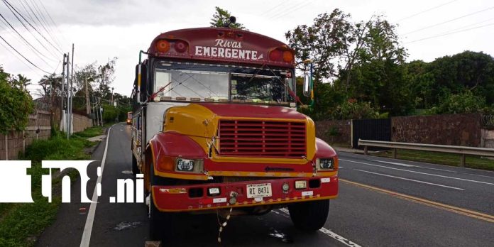 Foto: Fanáticos de Rivas viven momentos de angustia/TN8