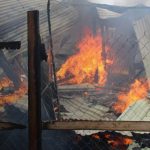 ¡El fuego arrasó con todo! Cuatro viviendas quedaron en cenizas en Bluefields Foto: ¡El fuego arrasa cuatro viviendas en Bluefields!/TN8