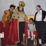 Foto: La Escuela Nacional Pilar Aguirre puso en escena El Traje del Emperador en Granada/TN8