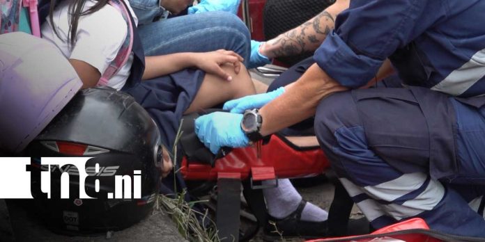 3 Foto: Madre y su pequeña hija resultan heridas tras ser embestidas por un taxi en Estelí/TN8