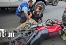 Foto: Colisión entre dos motos y un vehículo deja un lesionado en Managua/TN8