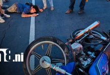 Foto: Choque entre camioneta y motocicleta deja dos lesionados en Managua/TN8