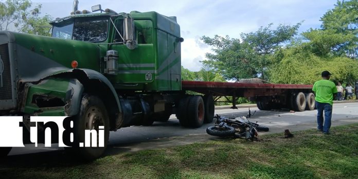 Foto: Motociclista fallece tras chocar contra una rastra en Matagalpa/TN8 Foto: Motociclista fallece tras chocar contra una rastra en Matagalpa/TN8