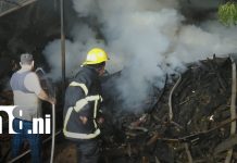 Incendio en carpintería de Managua moviliza a nueve bomberos Foto: Nueve bomberos atienden incendio en carpintería capitalina/TN8