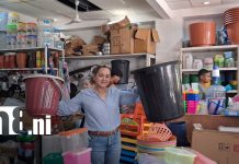 Mercados de Managua se preparan para las fiestas de diciembre con variedad de productos y precios Foto: Mercado Oriental ofrece ropa, juguetes y adornos/Tn8