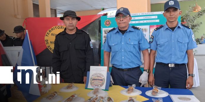 Foto: Estudiantes dan un paso para su crecimiento profesional/TN8