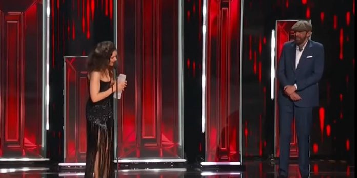 Foto: Rosalía recibe un premio que marca su carrera / Cortesía