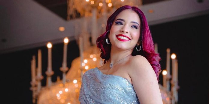 Foto: ¡Belleza y carisma en la Velada 4! / Cortesía