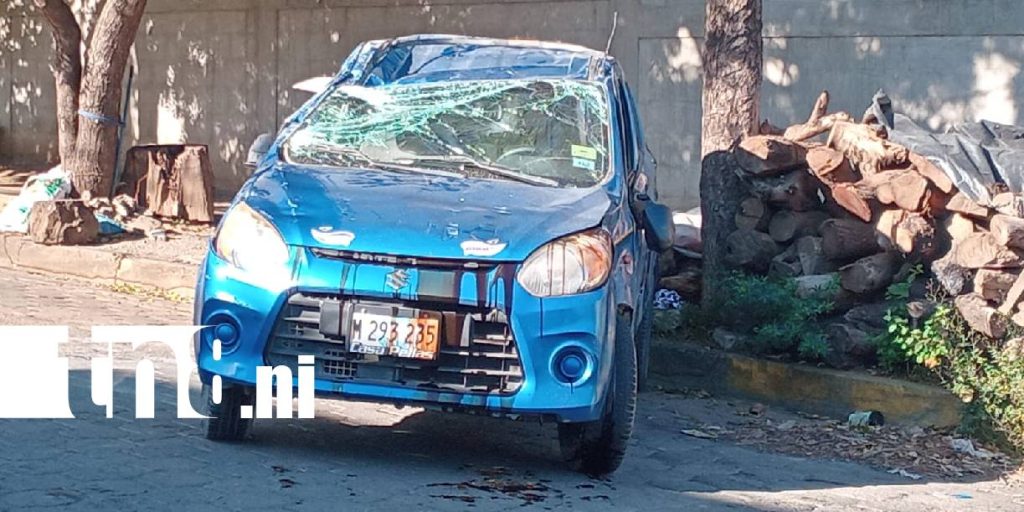 Foto: Presunto irrespeto vial termina en accidente / Cortesía