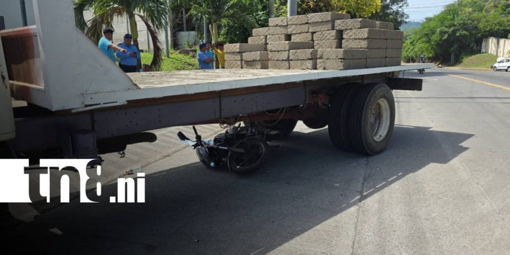 Foto: Accidente en el kilómetro 12 de la carretera vieja a León/TN8