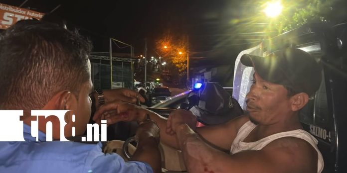 Foto: ¡Tras el impacto, intentó escapar! Choque de motos deja a pareja y menor lesionados en Juigalpa / TN8 Foto: ¡Tras el impacto, intentó escapar! Choque de motos deja a pareja y menor lesionados en Juigalpa / TN8