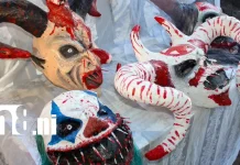 ¡La Cegua y la Chancha Bruja vuelven a las calles! Masaya revive sus leyendas Foto: La Cegua y la Chancha Bruja vuelven a las calles de Masaya /TN8
