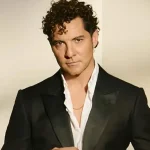 David Bisbal estrena “Eternos”, un homenaje a los grandes clásicos en español Foto: Los clásicos vuelven a sonar: David Bisbal estrena su álbum “Eternos” /Cortesía