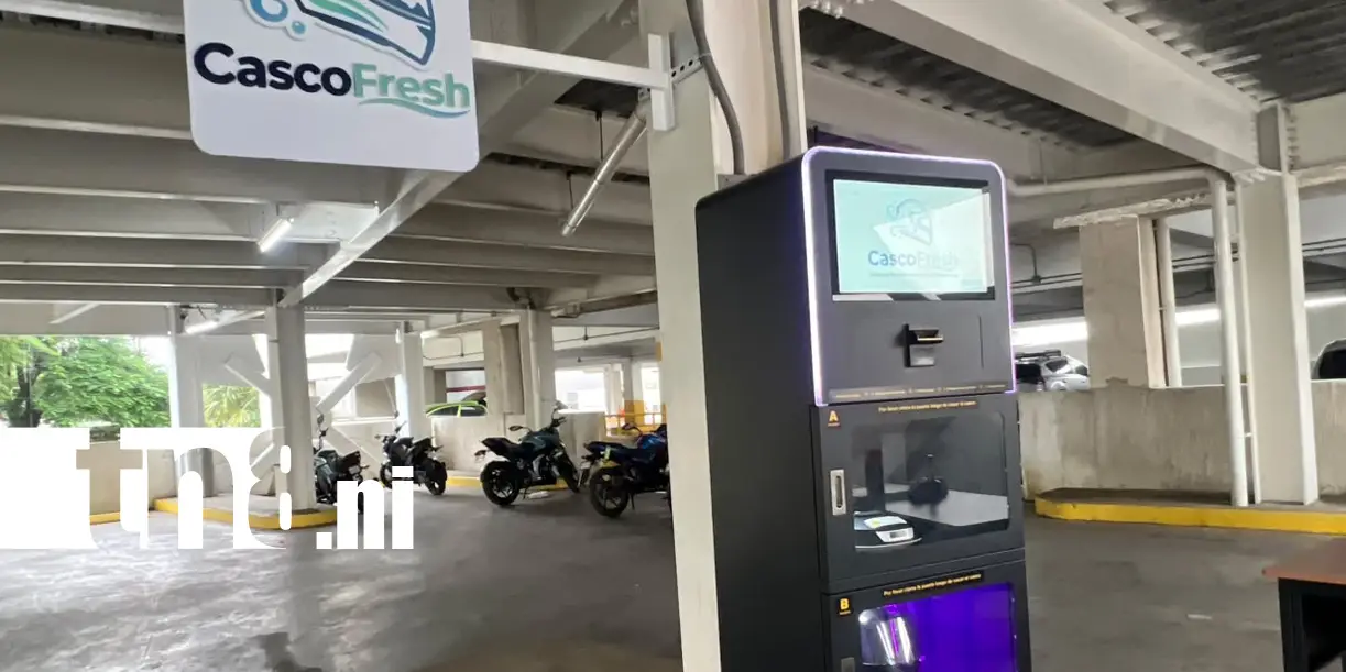 Foto: Casco Fresh: el novedoso servicio que deja tu casco limpio en minutos /TN8