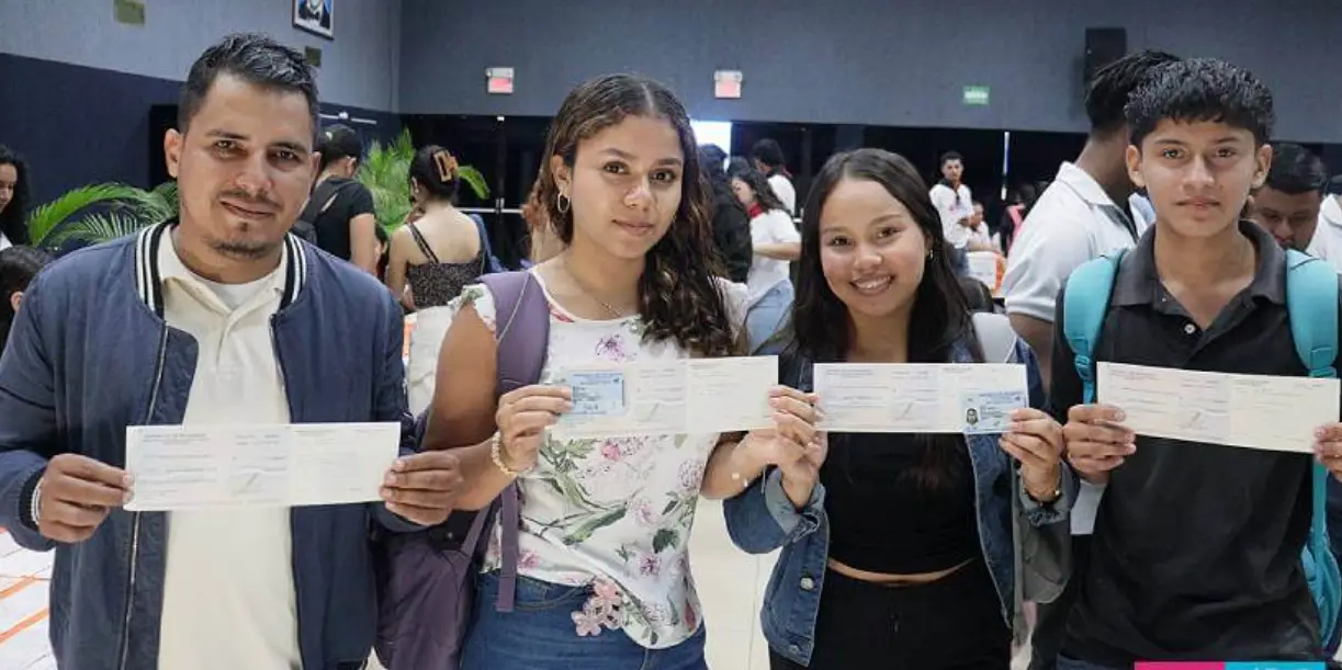 Foto: Inicia entrega de 29,000 becas para Pueblo Presidente /Cortesía