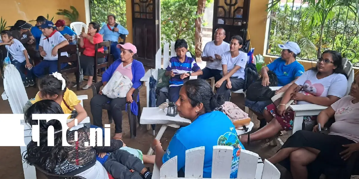 Foto: Mujeres de Ometepe reciben equipos para fortalecer sus emprendimientos /TN8