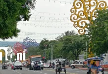 Managua comienza a vestirse de Navidad con luces en la avenida Bolívar Foto: La magia de la Navidad se acerca: Managua inicia su iluminación /TN8