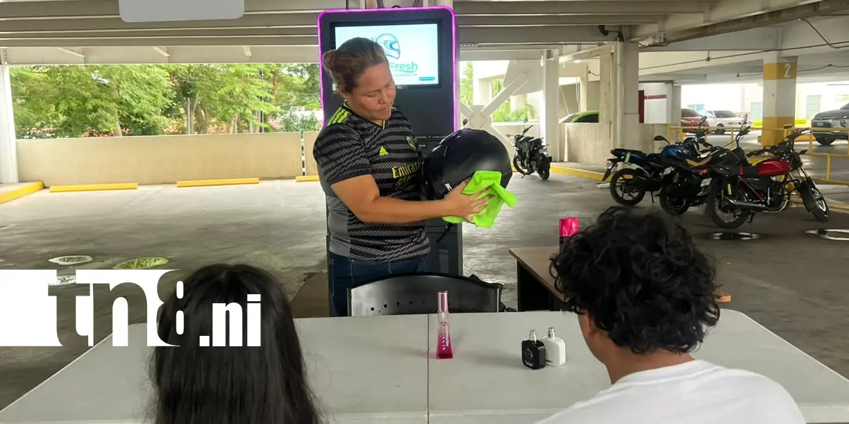 Foto: Casco Fresh: el novedoso servicio que deja tu casco limpio en minutos /TN8