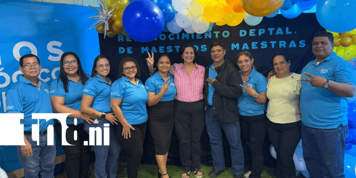 Foto: Chinandega homenajea a docentes de Educación Técnica /TN8