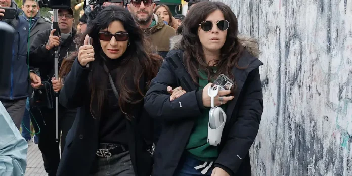 Plantilla Moderna TN8.Ni-Recuperado (4) Foto: El juicio por la muerte de Maradona enfrenta a sus hijas /Cortesía