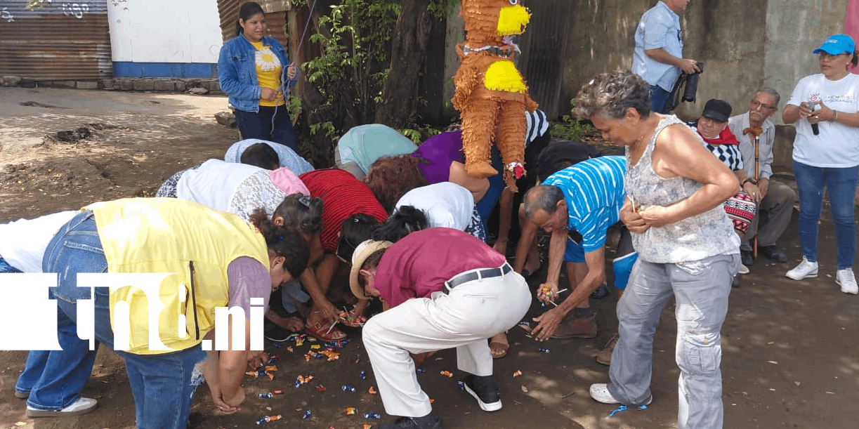 Foto: Adultos mayores disfrutan bailongo en Managua /TN8