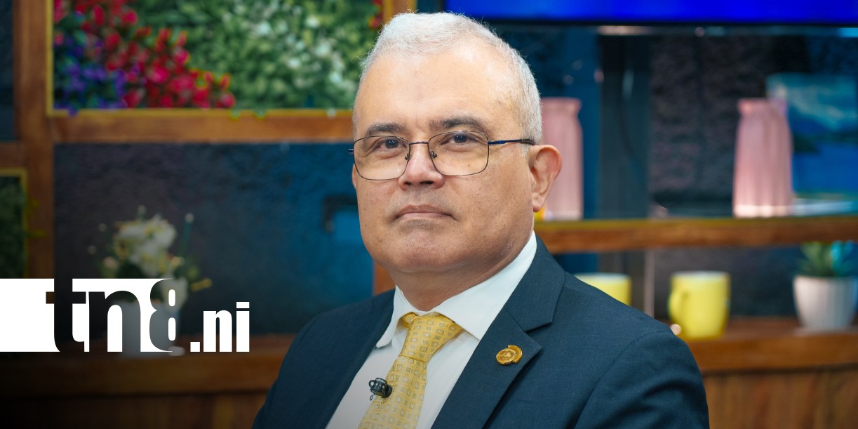 Foto: Ovidio Reyes, presidente del Banco Central de Nicaragua, en Estudio TN8
