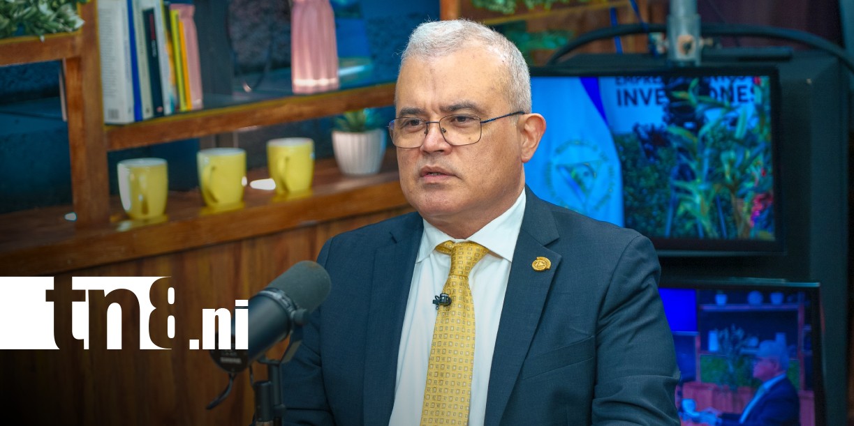 Foto: Ovidio Reyes, presidente del Banco Central de Nicaragua, en Estudio TN8