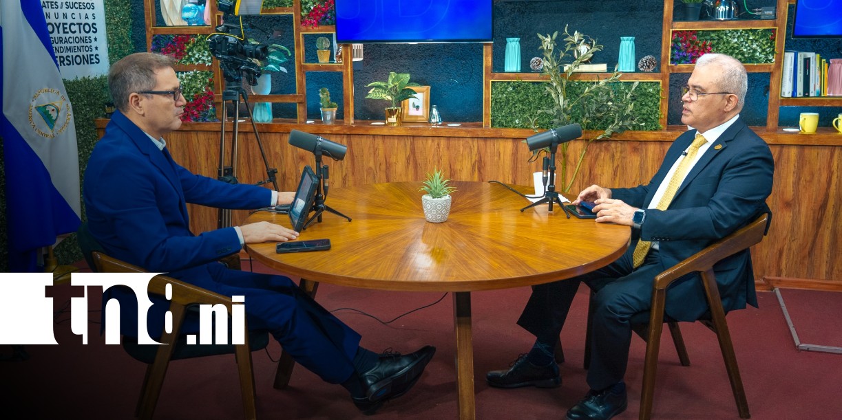 Foto: Ovidio Reyes, presidente del Banco Central de Nicaragua, en Estudio TN8