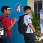Foto: Docentes y estudiantes de INATEC en homenaje a Benjamín Zeledón / TN8